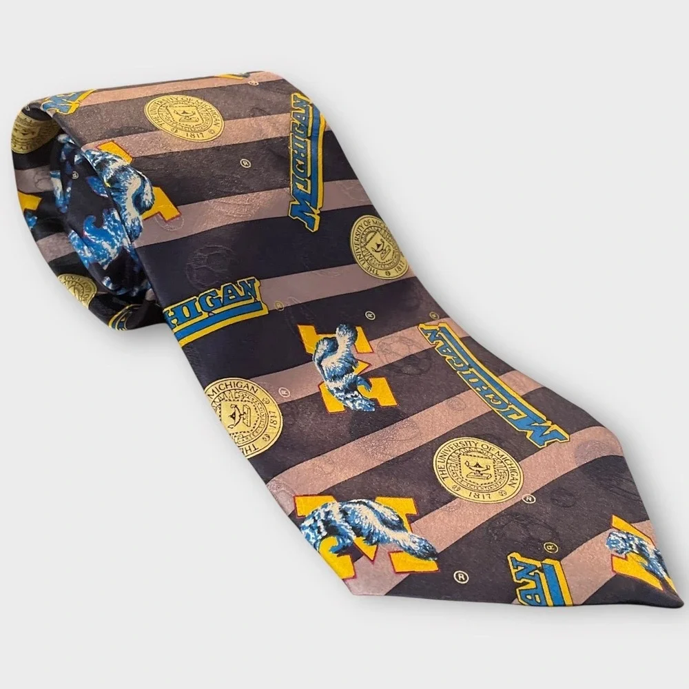 Wembley University of Michigan Wolverines Silk‎ Maize Blue Necktie Collegiate